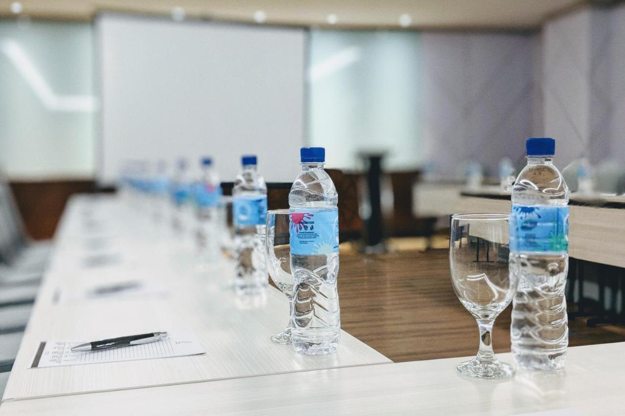 Astara Hotel Balikpapan Buitenkant foto